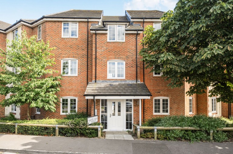 Images for Chatsworth Road, Chichester, PO19