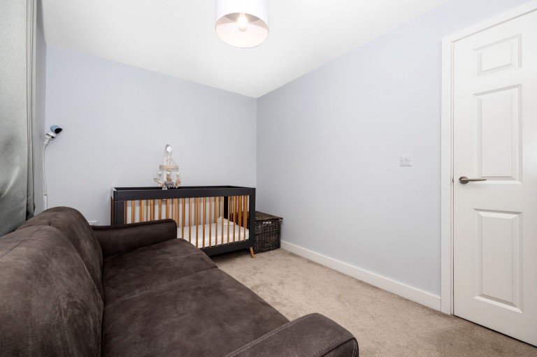 Images for Kilnwood Close, Faygate, RH12