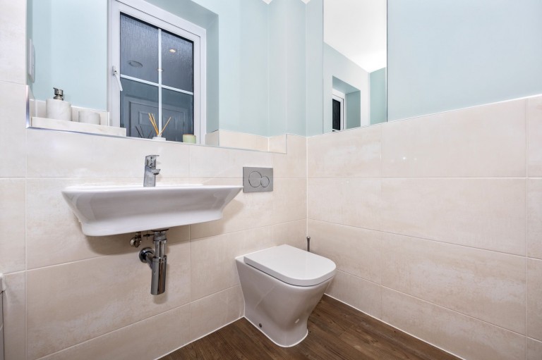 Images for Kilnwood Close, Faygate, RH12