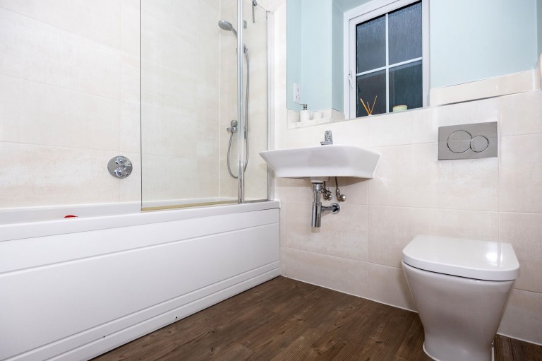 Images for Kilnwood Close, Faygate, RH12
