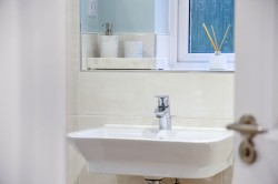 Images for Kilnwood Close, Faygate, RH12