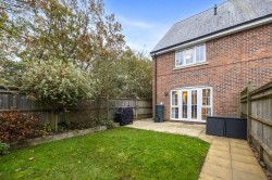Images for Kilnwood Close, Faygate, RH12