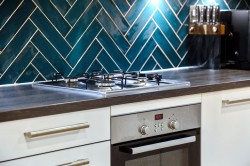 Images for Kilnwood Close, Faygate, RH12