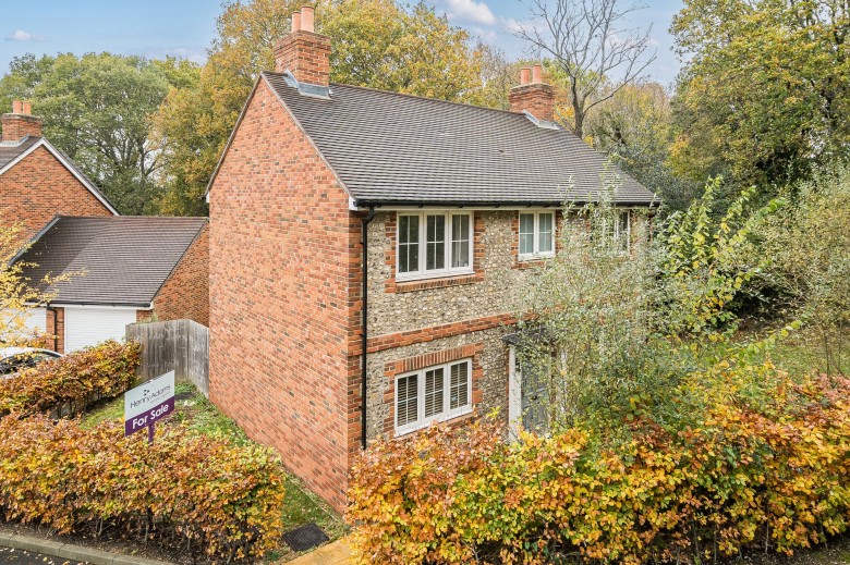 Click the photo for more details of Bailey Road, Rowland's Castle, PO9