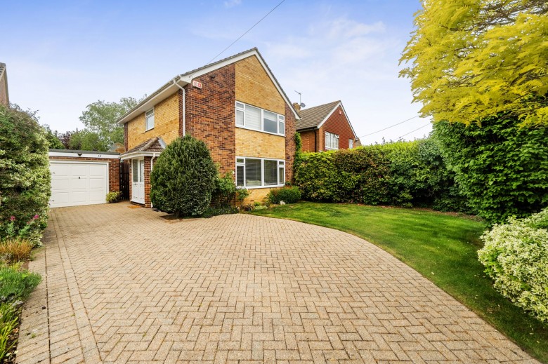 Click the photo for more details of Longmead Gardens, Havant, PO9