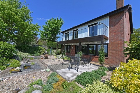 Click the photo for more details of Clopton, Nr Woodbridge, Suffolk