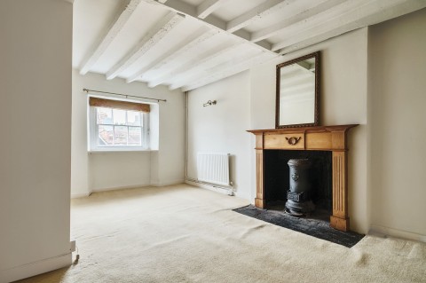 Click the photo for more details of Edinburgh Square, Midhurst, GU29