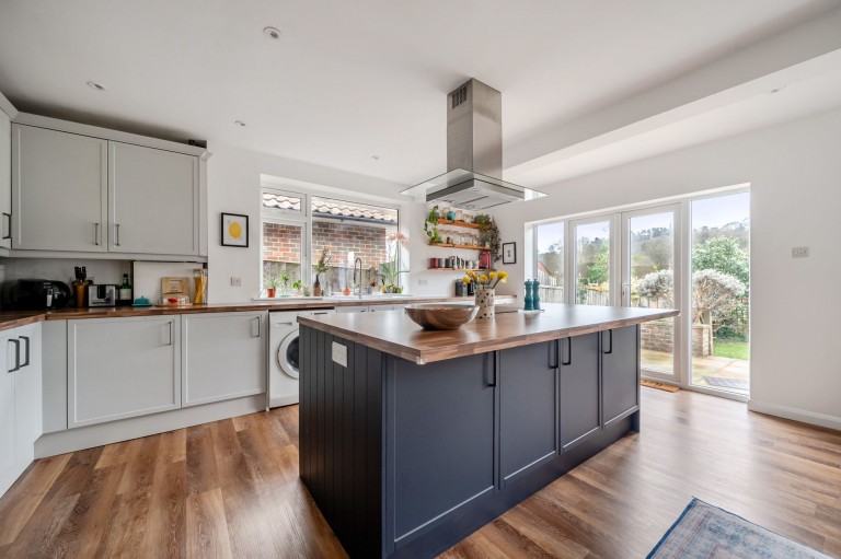 Images for Oak Tree Lane, Haslemere, GU27