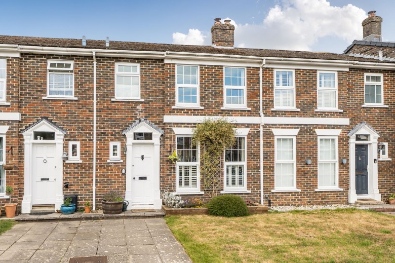 Click the photo for more details of Heathfield Park, Midhurst, GU29