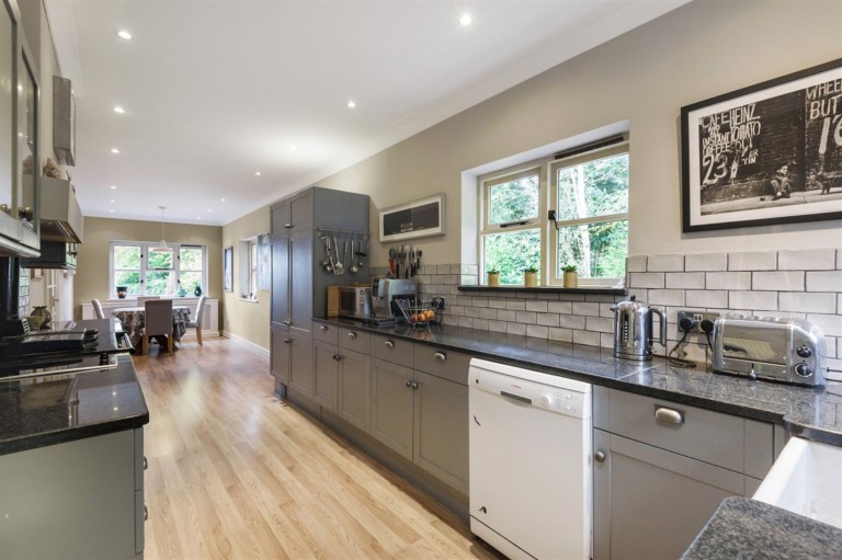 Images for Wimlands Lane, Faygate, RH12
