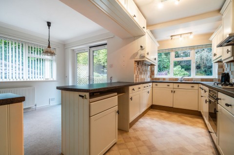Click the photo for more details of Carron Lane, Midhurst, GU29