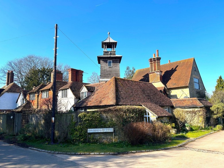 Click the photo for more details of Chiltley Lane, Liphook, GU30
