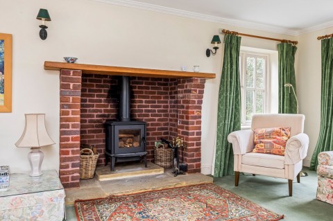 Click the photo for more details of Strood Lane, Warnham, RH12