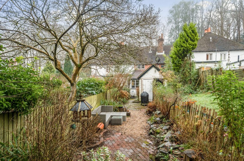 Click the photo for more details of Sandrock, Haslemere, GU27