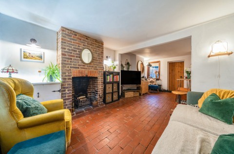 Click the photo for more details of Sandrock, Haslemere, GU27