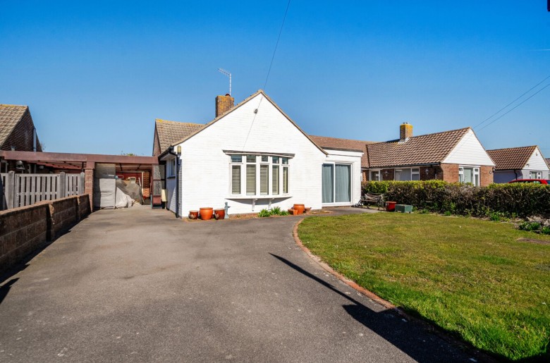 Click the photo for more details of Howard Avenue, West Wittering, PO20