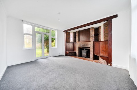 Click the photo for more details of Harefield Road, Middleton-On-Sea, PO22