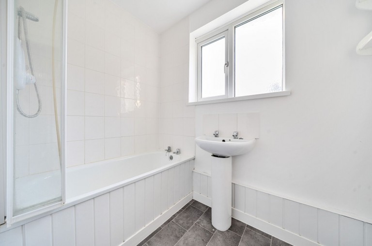 Images for Harefield Road, Middleton-On-Sea, PO22