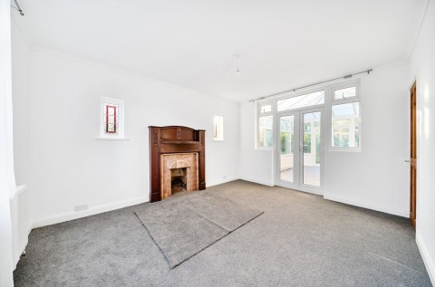 Click the photo for more details of Harefield Road, Middleton-On-Sea, PO22