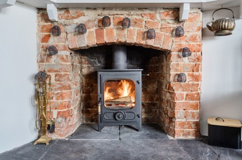 Click the photo for more details of Nyewood, Petersfield, GU31