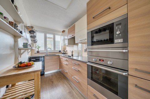 Click the photo for more details of Kingsway, Bognor Regis, PO21