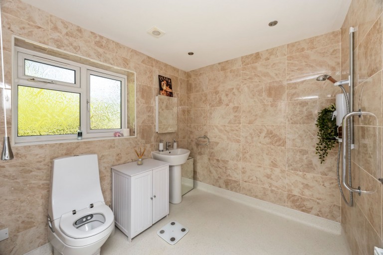 Images for Thornden, Cowfold, RH13