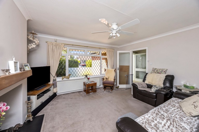Images for Thornden, Cowfold, RH13