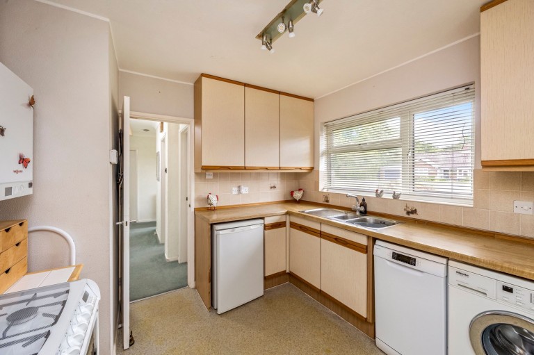 Images for Smithbarn, Horsham, RH13
