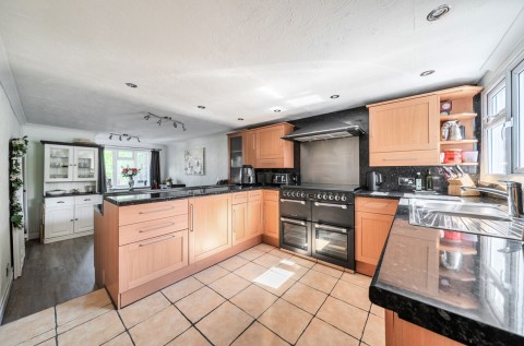 Click the photo for more details of Barn Road, East Wittering, PO20