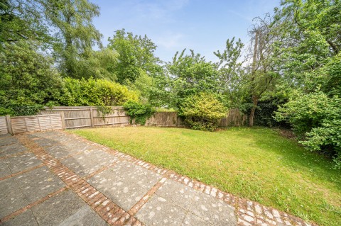 Click the photo for more details of Nonnington Lane, Graffham, GU28