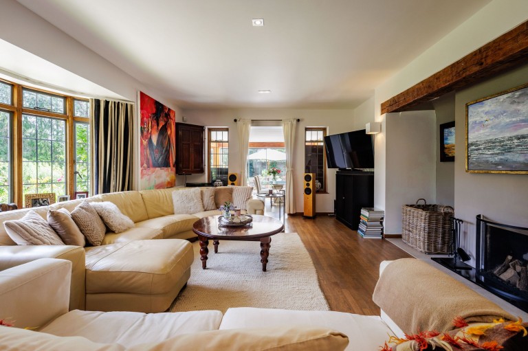 Images for Ballsdown, Chiddingfold, GU8