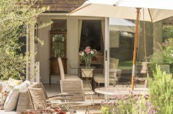 Images for Ballsdown, Chiddingfold, GU8