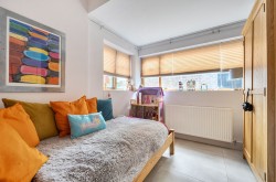 Images for Ballsdown, Chiddingfold, GU8