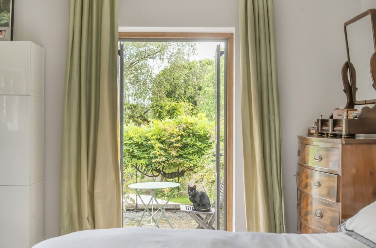 Images for Ballsdown, Chiddingfold, GU8