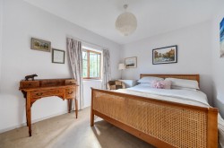 Images for Ballsdown, Chiddingfold, GU8