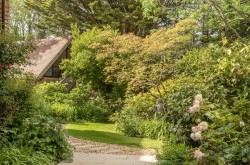 Images for Ballsdown, Chiddingfold, GU8