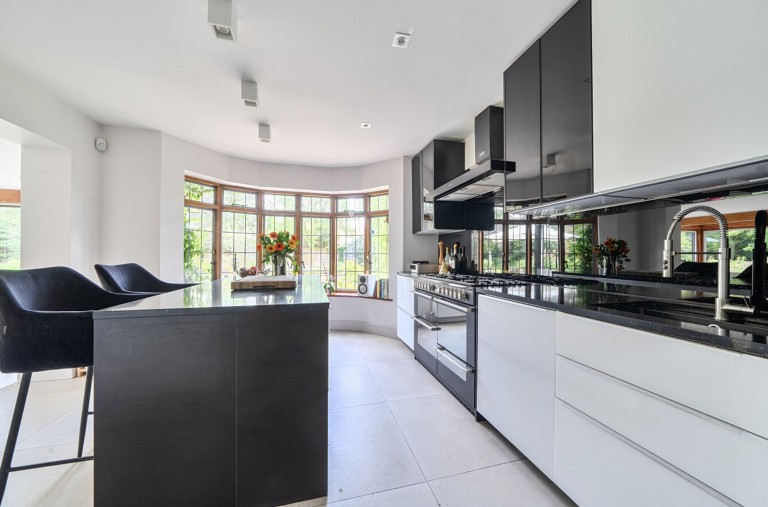 Images for Ballsdown, Chiddingfold, GU8