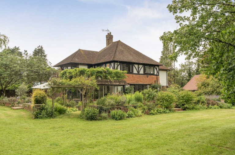 Images for Ballsdown, Chiddingfold, GU8