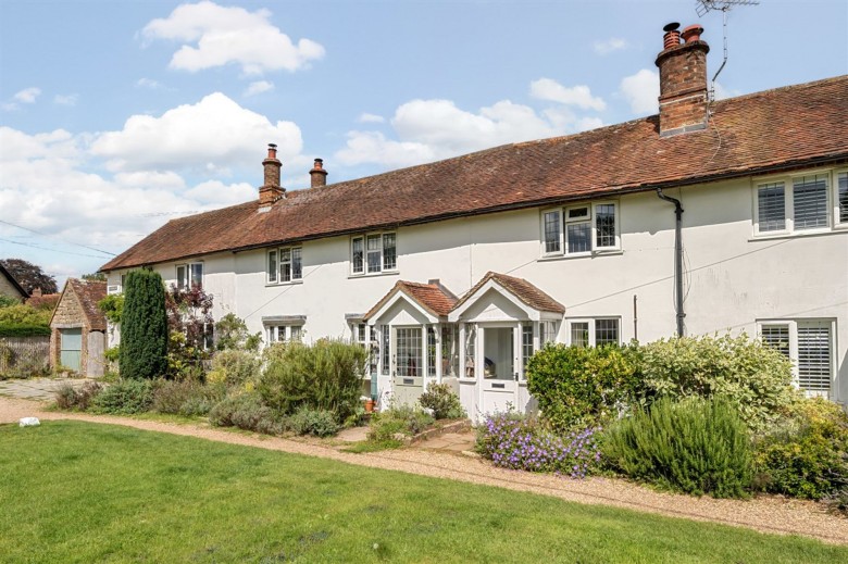 Click the photo for more details of Lavender Row, Stedham, GU29