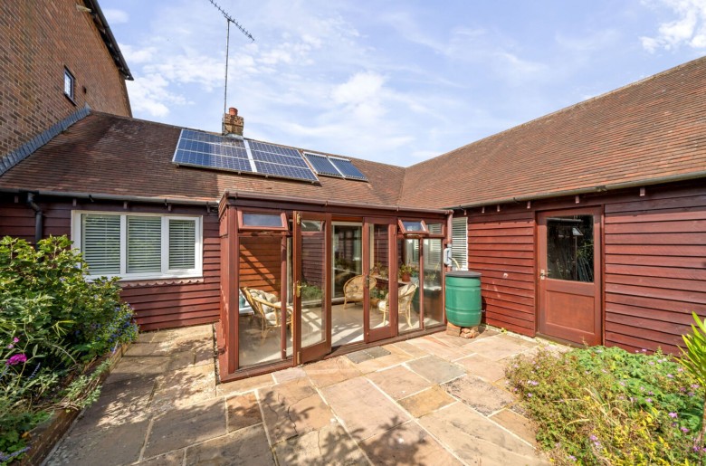 Click the photo for more details of Selham Close, Chichester, PO19