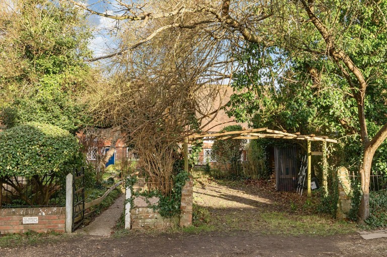 Images for School Road, Wisborough Green, RH14