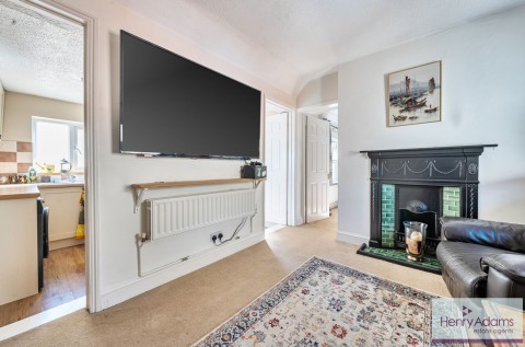 Click the photo for more details of Station Road, Liss, GU33