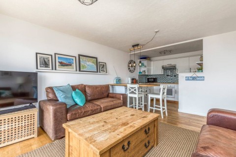 Click the photo for more details of East Bracklesham Drive, Bracklesham Bay, PO20