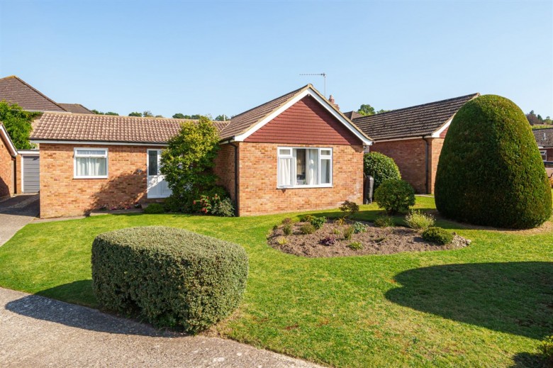Click the photo for more details of Downsview Drive, Midhurst, GU29