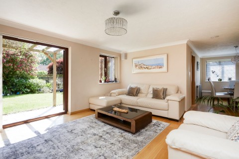Click the photo for more details of Walmer Close, Southwater, RH13