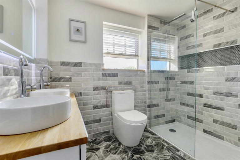 Images for Snowberry Crescent, Havant, PO9