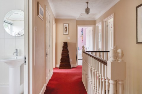 Click the photo for more details of Hoggarth Close, Petersfield, GU31