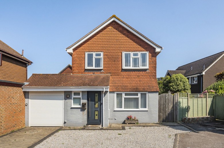 Click the photo for more details of James Street, Selsey, PO20