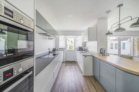 Click the photo for more details of James Street, Selsey, PO20