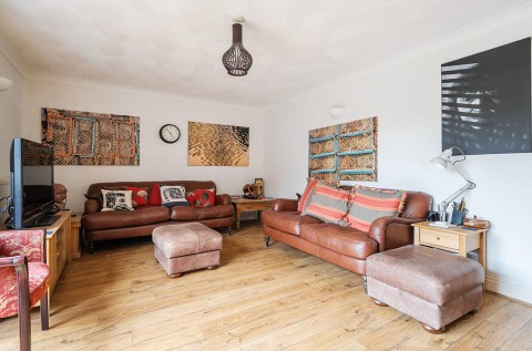 Click the photo for more details of East Street, Selsey, PO20